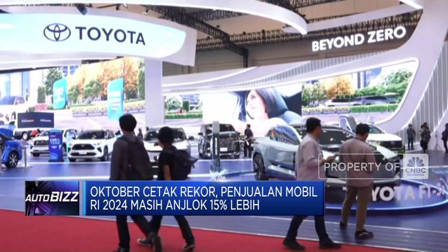 Oktober Cetak Rekor, Penjualan Mobil RI Masih Anjlok 15% Lebih