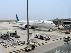 Kaca Kokpit Retak, Pesawat Garuda Rute Pekanbaru-Jakarta Batal Terbang