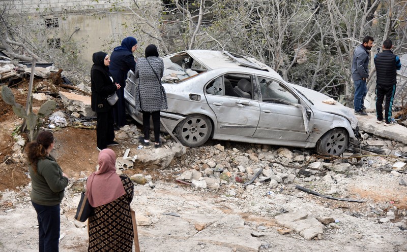 Asap mengepul di atas pinggiran selatan Beirut, setelah serangan Israel, di tengah permusuhan yang sedang berlangsung antara Hizbullah dan pasukan Israel, seperti yang terlihat dari Baabda, Lebanon 12 November 2024. (REUTERS/Adnan Abidi) Asap mengepul di atas pinggiran selatan Beirut, setelah serangan Israel, di tengah permusuhan yang sedang berlangsung antara Hizbullah dan pasukan Israel, seperti yang terlihat dari Baabda, Lebanon 12 November 2024. (REUTERS/Adnan Abidi)