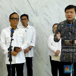 Wamenaker Duga Ada Tangan Setan di Balik Sritex Pailit, Siapa?