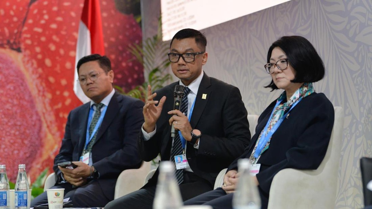 PLN Berkomitmen Dorong 75% Energi Terbarukan Menuju 2040!