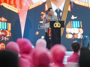 Junjung Kesetaraan, Kapolri Tunjuk 10 Polwan Jadi Kapolres