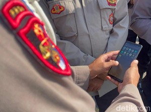 Propam Polres Pasuruan Kota Periksa HP Anggota-Perwira Cari Aplikasi Judol