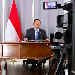 Dari AS, Prabowo Pimpin Rapat Bahas Penanganan Erupsi Gunung Lewotobi