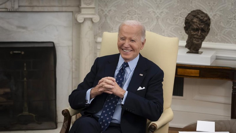 Presiden Joe Biden bertemu dengan Presiden Indonesia Prabowo Subianto, di Gedung Putih di Washington, Selasa, 12 November 2024. (AP Photo/Ben Curtis)