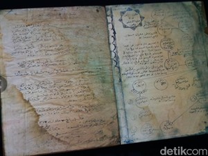 Digitalisasi Naskah Kuno, Upaya Pemkot Cirebon Jaga Warisan Budaya