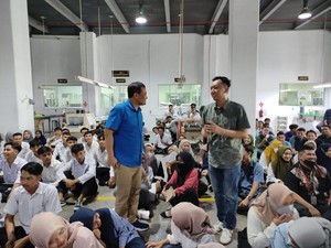 Ahmad Luthfi Sapa Buruh Pabrik, Terima Curhat Minta Kenaikan UMK