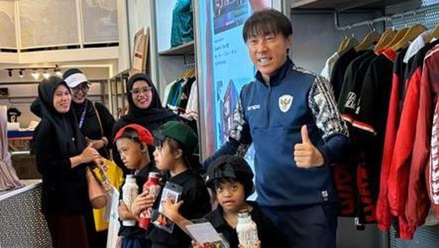 berbuatbaik,id dan Persatuan Sepak Bola Seluruh Indonesia (PSSI) secara resmi berkolaborasi guna menghadirkan kebahagiaan dan inspirasi bagi anak-anak. (Dok. berbuatbaik.id)