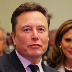 Tesla Dikabarkan Cari Pengganti Elon Musk, Ini Kata Direksinya