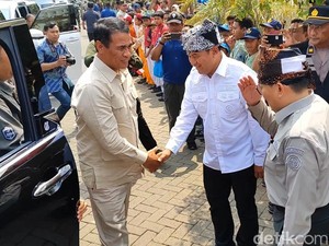 Video: Mentan Sambangi Peternakan Sapi Perah yang Viral Buang Susu di Pasuruan