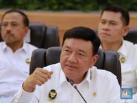 Menko BG Sebut Ada Tersangka Korporasi Kasus Korupsi Sawit Rp73 T