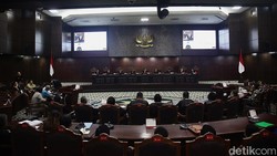 MK Putuskan Nasib Kotak Kosong Pilkada