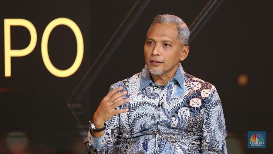Presiden Direktur ⁠PT Citra Nusantara Gemilang Tbk (CGAS), Andika Purwonugroho memberikan pemaparan dalam Road To CNBC Indonesia Awards 2024 di Studio CNBC Indonesia, Jakarta, Kamis (14/11/2024). (CNBC Indonesia/Tias Budiarto)