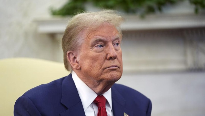 Presiden Joe Biden bertemu dengan Presiden terpilih Donald Trump di Ruang Oval Gedung Putih, Rabu, 13 November 2024, di Washington. (AP Photo/Evan Vucci)