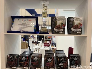 Rendang Payakumbuh Ini Dijual ke Amerika dan Raih Banyak Penghargaan