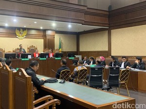 Eks Sestama Basarnas Didakwa Rugikan Negara Rp 20,4 M di Kasus Korupsi Truk