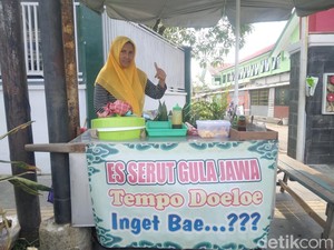 Liku Hidup Juju di Balik  Manisnya Es Serut Gula Jawa