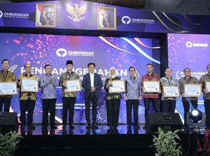 Kementrans dan Kemendes PDT Raih Predikat Pelayanan Publik Terbaik