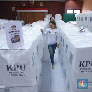 Coblos Pilkada Kian Dekat, Intip Penampakan Ratusan Kotak Suara di DKI
