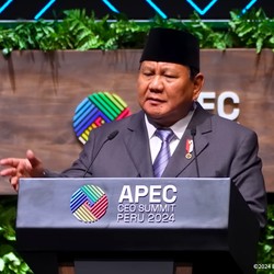Prabowo: Ekonomi RI Tumbuh Tapi Kemiskinan Masih Besar