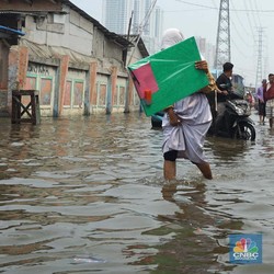 Gara-Gara Posisi Bulan, Banjir Rob Ancam Wilayah RI-BMKG Minta Siaga