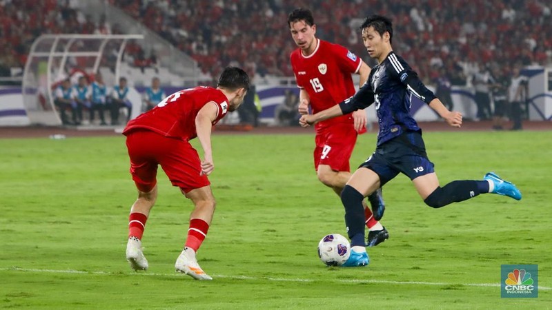 Timnas Indonesia mengalami kekalahan dari Jepang dengan skor 0-4 dalam laga lanjutan Grup C Kualifikasi Piala Dunia 2026 zona Asia yang berlangsung di Stadion Utama Gelora Bung Karno (SUGBK), Senayan, Jakarta, Jumat (15/11/2024). (CNBC Indonesia/Faisal Rahman)