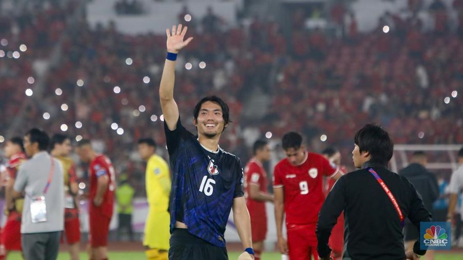 Timnas Indonesia mengalami kekalahan dari Jepang dengan skor 0-4 dalam laga lanjutan Grup C Kualifikasi Piala Dunia 2026 zona Asia yang berlangsung di Stadion Utama Gelora Bung Karno (SUGBK), Senayan, Jakarta, Jumat (15/11/2024). (CNBC Indonesia/Faisal Rahman)