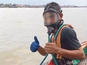 Perjuangan Pencari Harta Karun Sungai Musi, Bertaruh Nyawa dalam Kegelapan