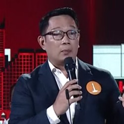 Cara Ridwan Kamil Kurangi Polusi dan Turunkan Suhu 2 Derajat di DKI