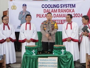 Kapolres Siak Sambangi Gereja, Sampaikan Pesan Damai-Persatuan di Pilkada 2024