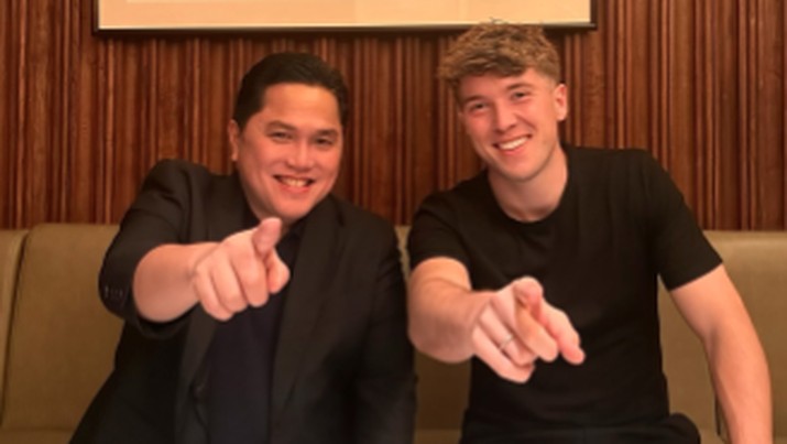 Ketua Umum PSSI, Erick Thohir dan Ole Romeney. (Instagram/erickthohir)