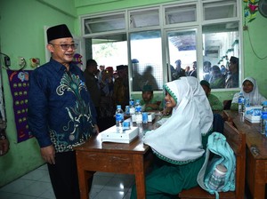 Mendikdasmen: Program Makan Bergizi Gratis Bagian Pendidikan Karakter