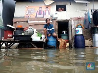Pesisir Utara Jakarta Dilanda Banjir Rob, 3 RT Terendam