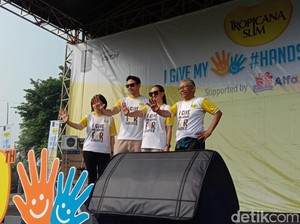 Tips Sederhana Darius Sinathrya-Donna Agnesia Lindungi Keluarga dari Diabetes