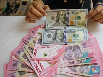 Dolar AS Tembus Rp17.000, Rupiah Terlemah Sepanjang Sejarah