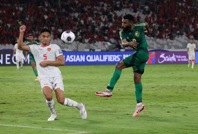 Pemain Indonesia Marselino Ferdinan merayakan gol pertamanya bersama rekan setimnya di lanjutan kualifikasi asia babak ketiga. (REUTERS/Ajeng Dinar Ulfiana) Pemain Indonesia Marselino Ferdinan merayakan gol pertamanya bersama rekan setimnya di lanjutan kualifikasi asia babak ketiga. (REUTERS/Ajeng Dinar Ulfiana)
