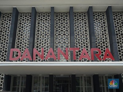 Danantara Effect: Jalan Keluar Resource Curse via Hilirisasi Industri