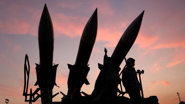 Bedah Kekuatan Rudal Iran: Seberapa Hebat Jangkauan dan Daya Hancurnya?