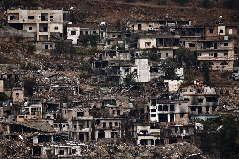 Kelompok Hizbullah membalas serangan Israel ke wilayah Lebanon. Mereka melancarkan serangan artileri terhadap pasukan Israel di seberang perbatasan, tepatnya di Metula yang ada di wilayah Israel bagian utara. (REUTERS/Thomas Peter) Kelompok Hizbullah membalas serangan Israel ke wilayah Lebanon. Mereka melancarkan serangan artileri terhadap pasukan Israel di seberang perbatasan, tepatnya di Metula yang ada di wilayah Israel bagian utara. (REUTERS/Thomas Peter)