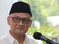 Prabowo Lantik Irfan Yusuf Jadi Menteri Haji & Umrah, Dahnil Wamen
