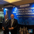 OJK Kejar Sektor Informal Punya Uang Pensiun