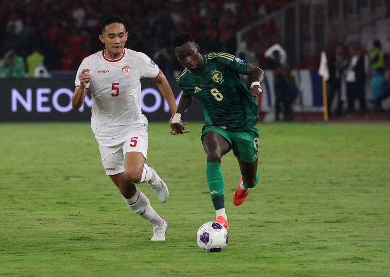 Tim Nasional (Timnas) Indonesia berhasil unggul atas Arab Saudi dalam Kualifikasi Piala Dunia 2026 Zona Asia pada Selasa (19/11/2024). (AP Photo/Tatan Syuflana)