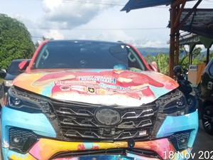 Mobil Berstiker Edy-Hasan Tabrak Motor di Tapsel gegara Pecah Ban, 1 Tewas