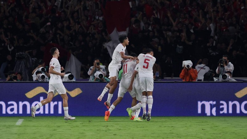 Tim Nasional (Timnas) Indonesia berhasil unggul atas Arab Saudi dalam Kualifikasi Piala Dunia 2026 Zona Asia pada Selasa (19/11/2024). (AP Photo/Tatan Syuflana)