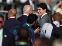 Momen Detik-Detik Biden 'Menghilang' saat Foto Bersama Delegasi G20