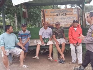 Polisi RW Sambang Desa Pastikan Keamanan Jelang Pilkada di Kota Batu