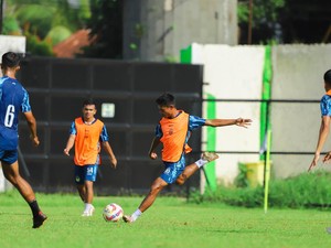 Lawan Persikas Besok, Pelatih PSIM Sambat Lapangan Keras-Bergelombang