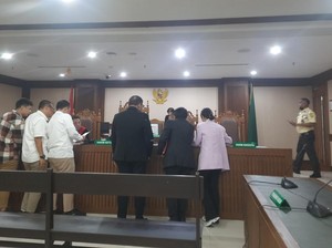 Sidang Gugatan Rp 5.246 T HRS dkk ke Jokowi Lanjut Mediasi