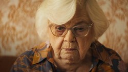 Thelma (2024): Amukan Sang Nenek Puncaki Hulu