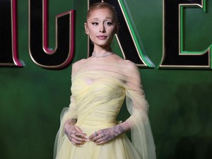 Video: Masuk Nominasi Oscar Pertamanya, Ariana Grande Nggak Berhenti Nangis